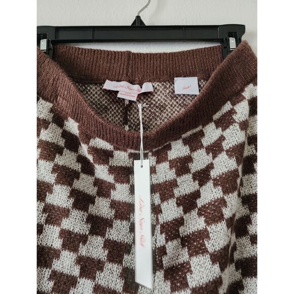 Lisa Says Gah Lucinda Shorts in Vintage Rug Mocha High Rise Knit LSG - Picture 6 of 12